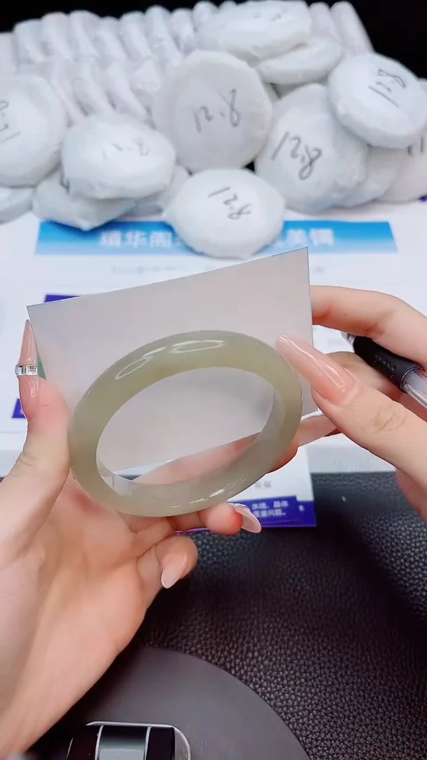 未镶嵌手镯石英质玉230-60