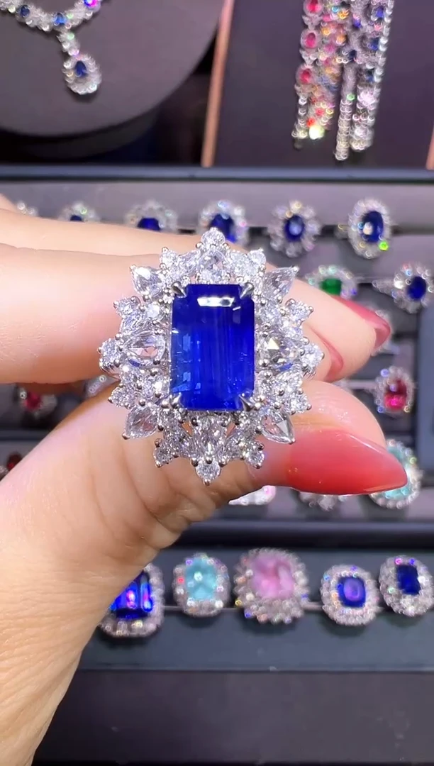 AIGS皇家蓝蓝宝石18K金镶嵌2.75ct