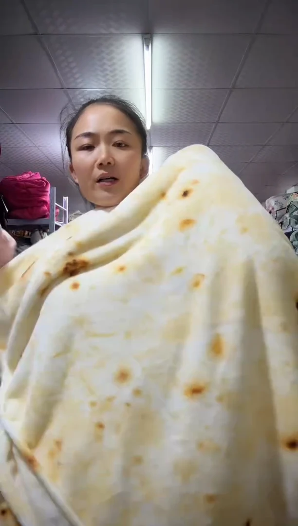法兰绒加绒毛毯2*1.8