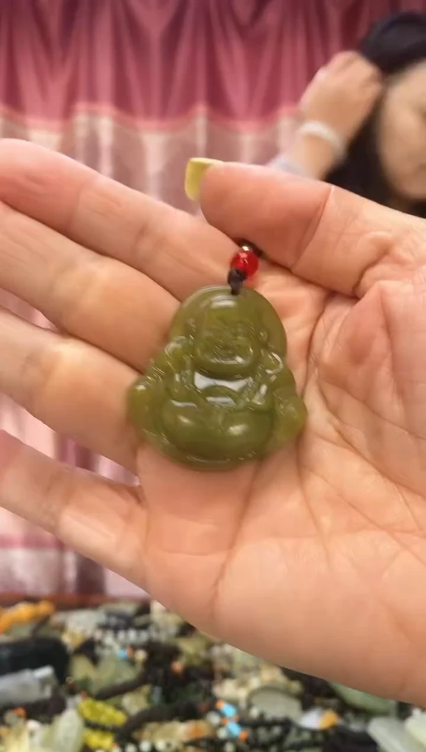 未镶嵌岫玉吊坠
