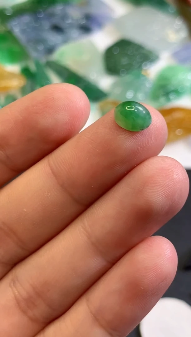 翡翠未镶嵌吊坠(不含链)735