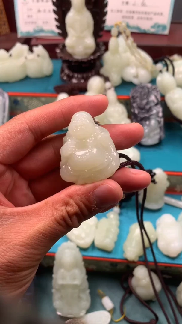 颈饰未镶嵌和田玉顺****0