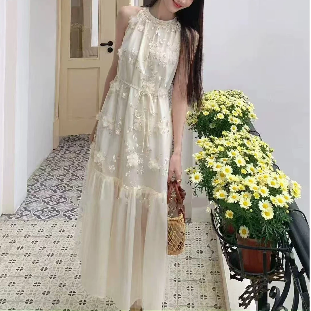 【锦衣服饰】HJHY 8221法式立体花朵挂脖背心连衣裙