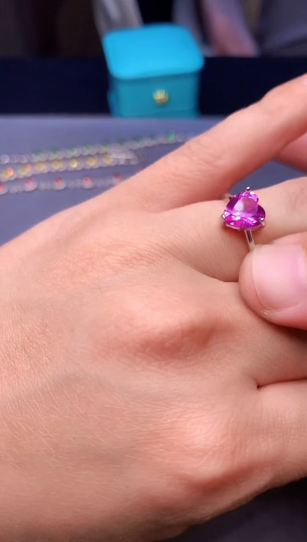 【闪购商品】蓝宝石戒指银S925镶嵌........