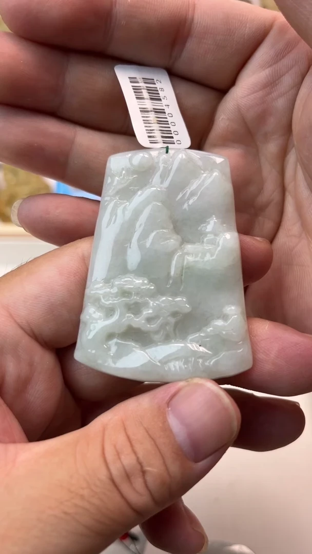 颈饰未镶嵌翡翠芳****店天然翡翠