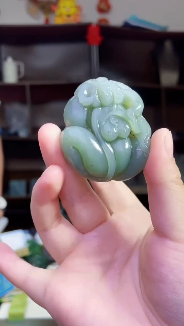 和田玉未镶嵌颈饰1