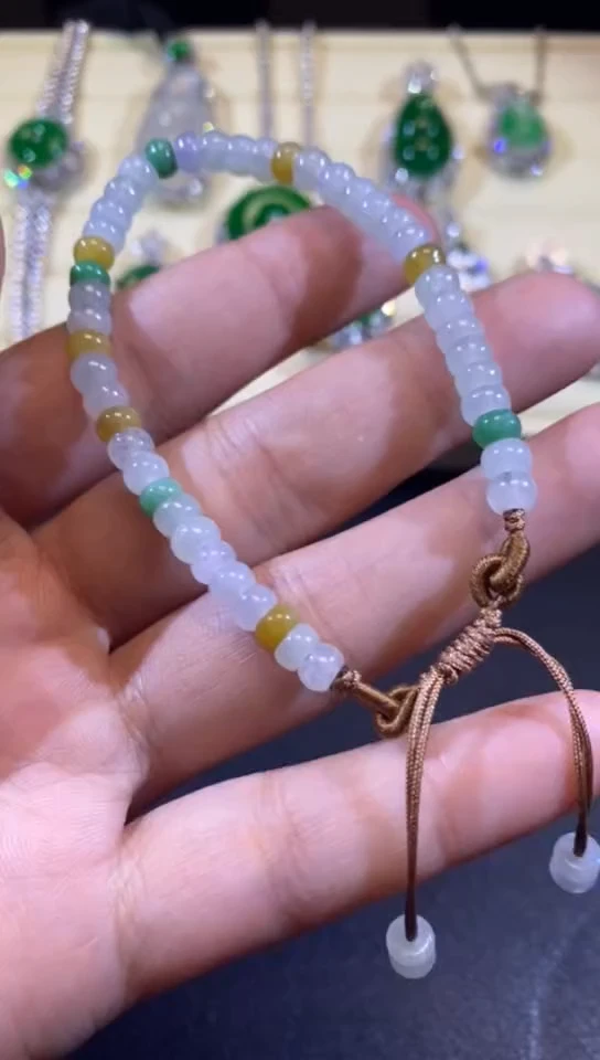 【闪购商品】翡翠吊坠(赠链)18K金镶嵌缅甸天然A货翡翠