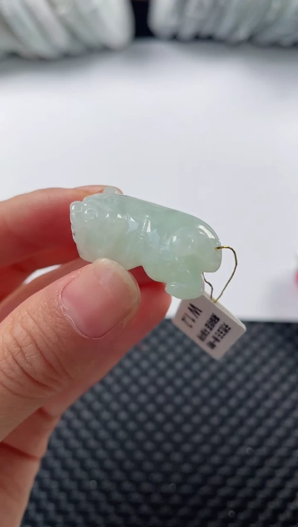 颈饰未镶嵌翡翠4462 老虎