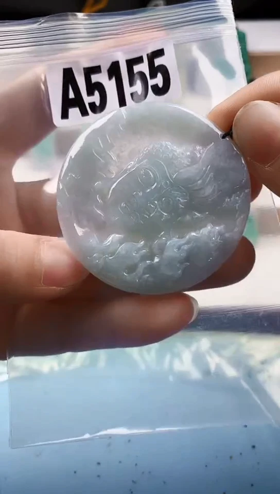 翡翠未镶嵌颈饰天然翡翠吊坠挂件