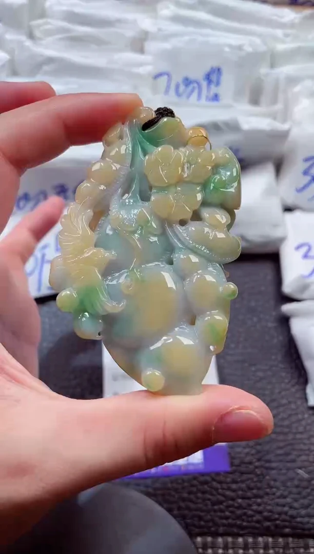 颈饰未镶嵌翡翠00006364