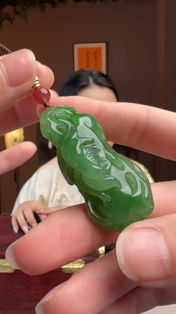 【闪购商品】和田玉颈饰未镶嵌和田玉碧玉雕刻件吊坠