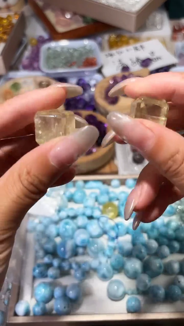 水晶手串未镶嵌F05黄幽灵方糖一个