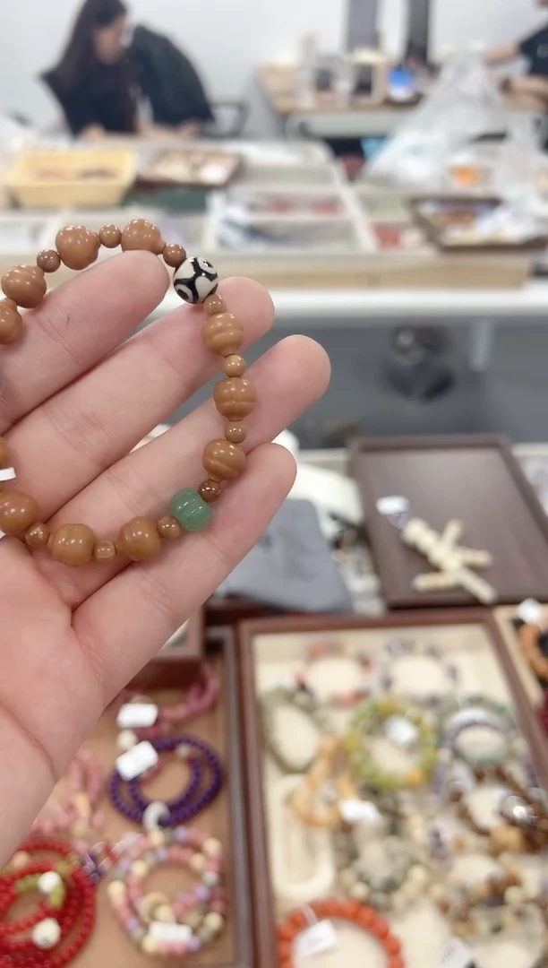 吊坠猴头核桃GZA144