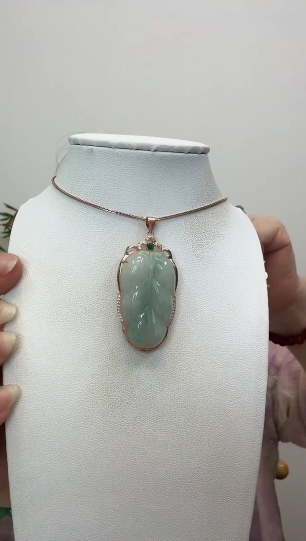 翡翠银S925镶嵌吊坠(赠链)叶子玫瑰银边