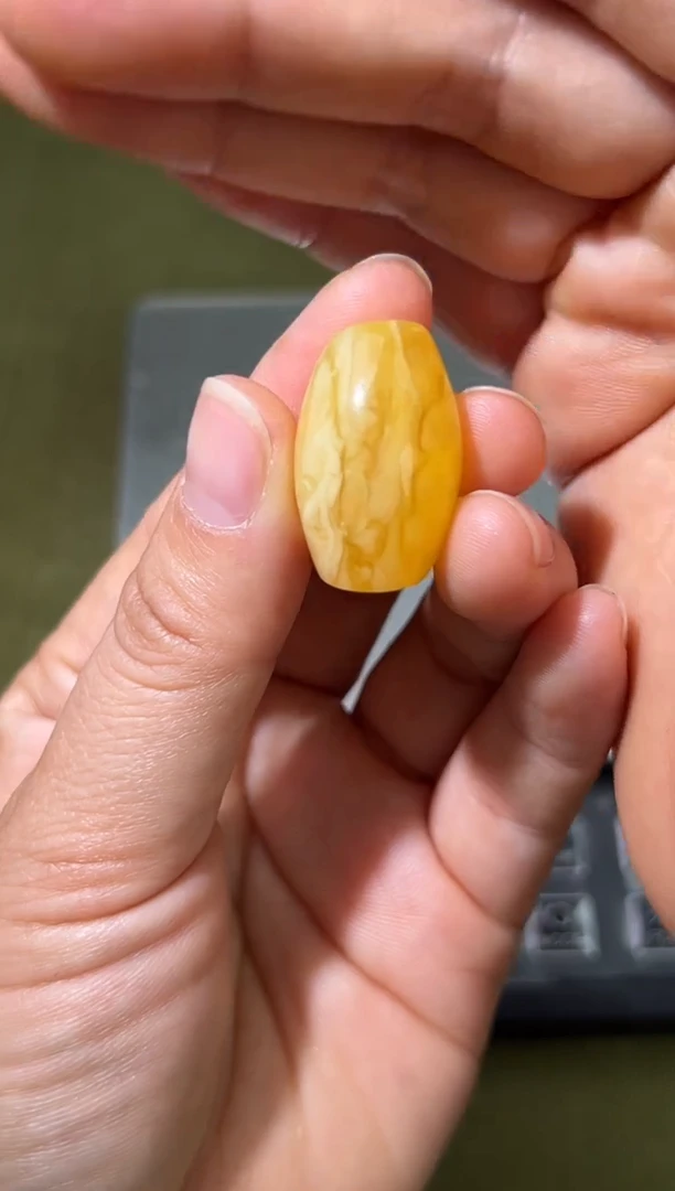 裸石琥珀未镶嵌琥珀蜜蜡吊坠