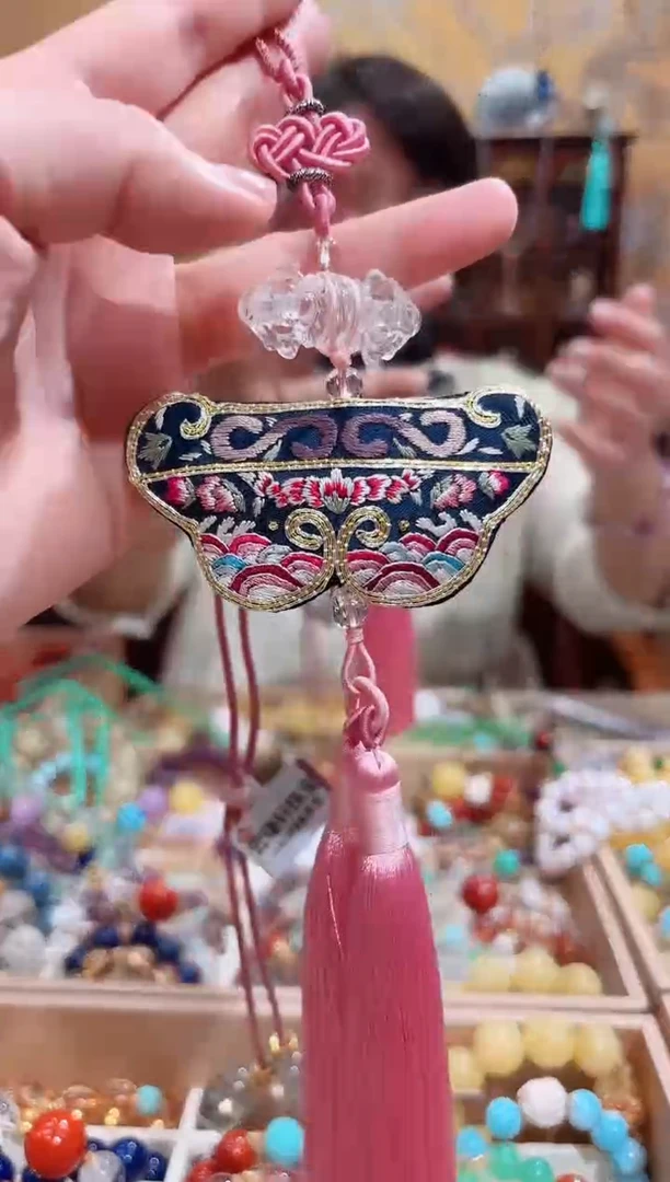 吊坠(不含链)未镶嵌水晶中式美学，纯手工真丝苏绣精品全净体