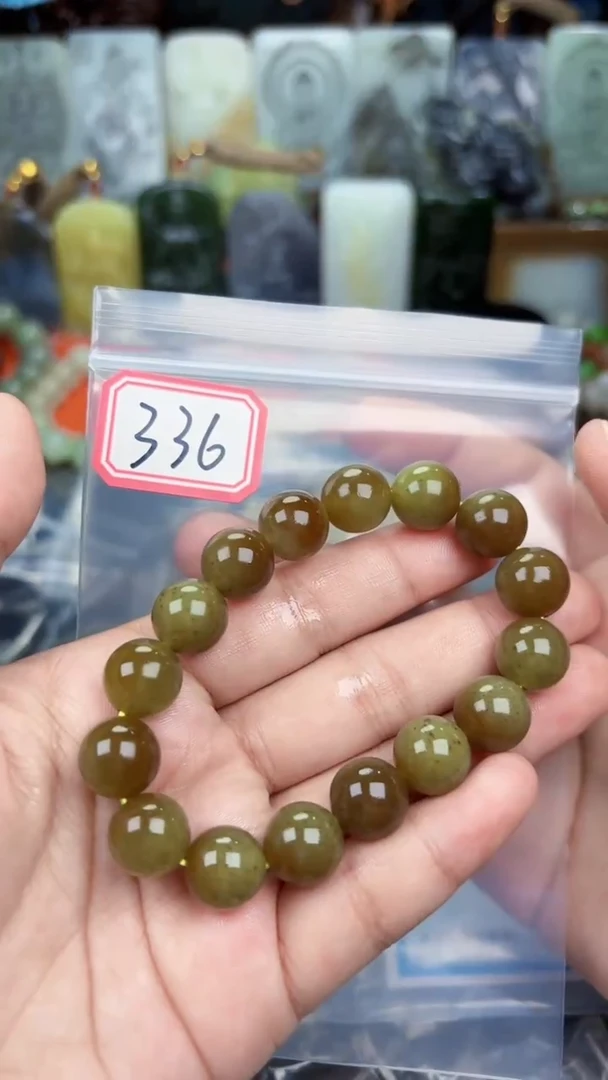 颈饰未镶嵌和田玉和田玉