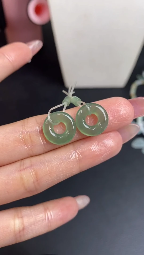 未镶嵌定制翡翠翡翠毛货~