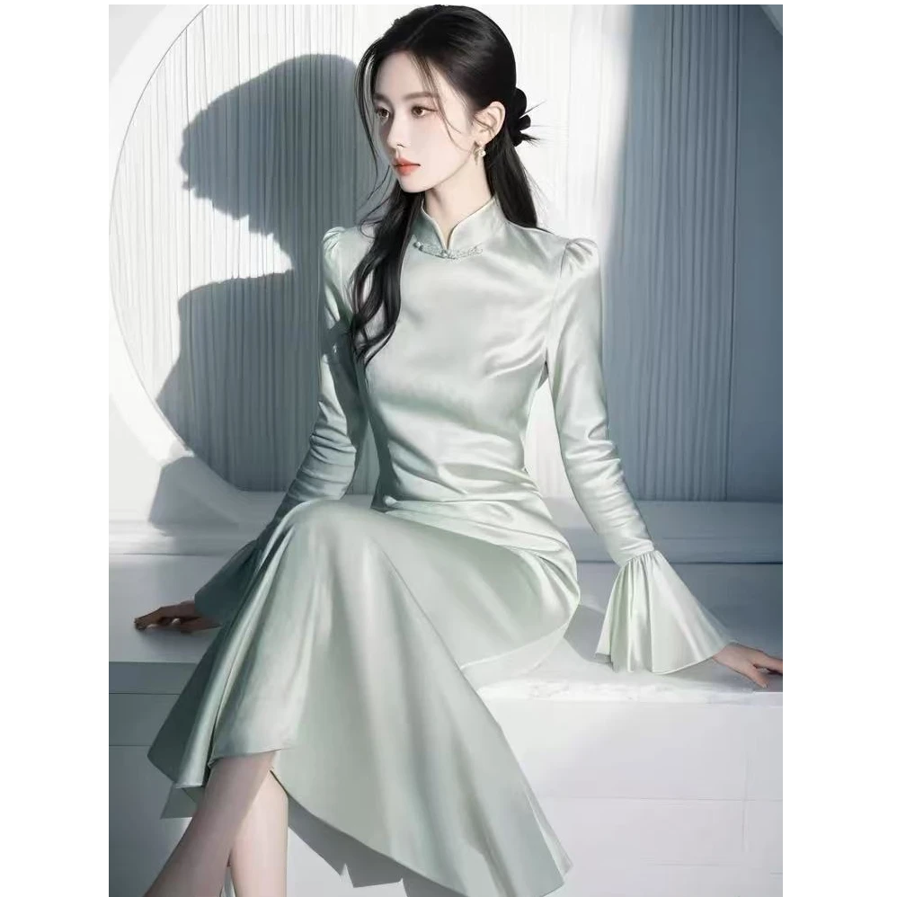 2025春季法式高级感出席重要场合气质收腰新中式国风薄荷绿连衣裙