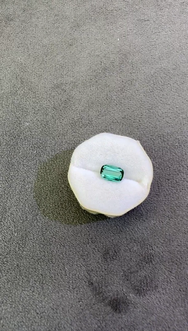 未镶嵌珠宝半成品碧玺0.83ct