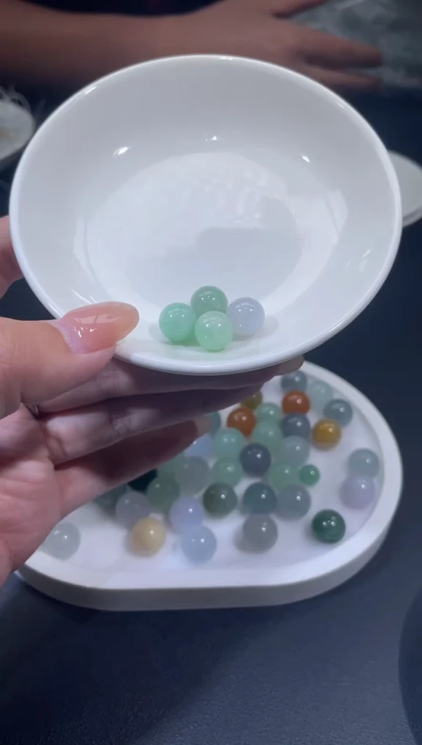 未镶嵌定制翡翠沉*墨翡翠毛货