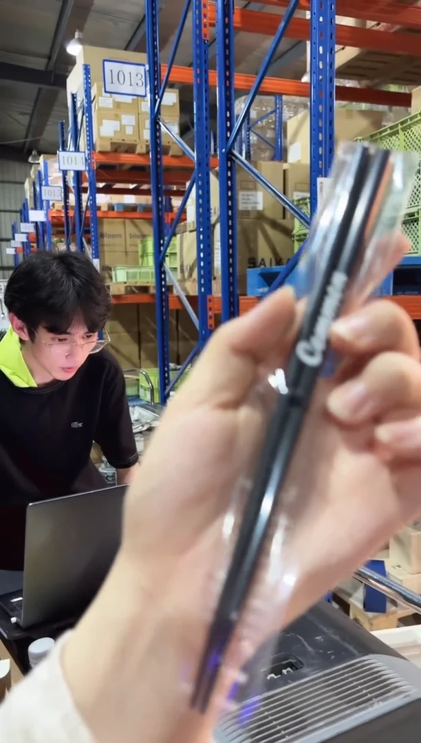 瓷コモン　箸　210㎜　黒