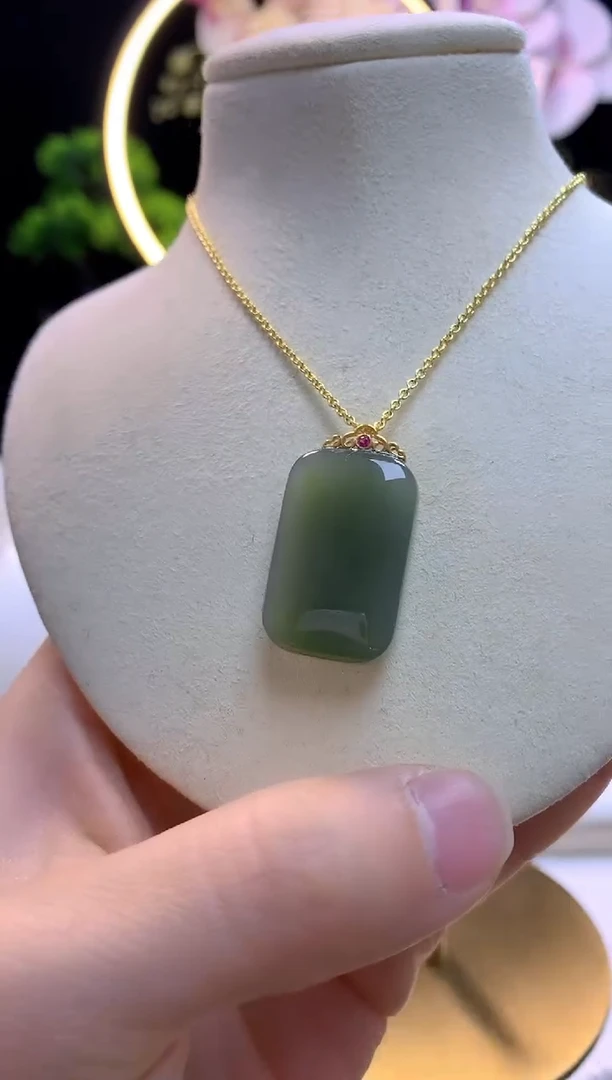 【闪购商品】和田玉吊坠18K金镶嵌无事牌