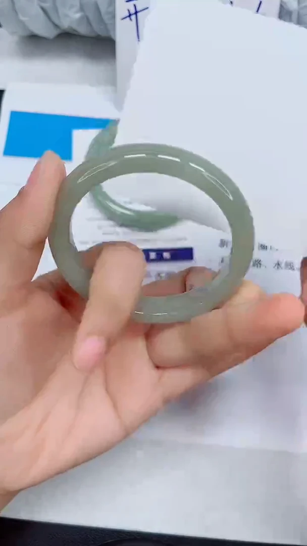 未镶嵌手镯石英质玉172-52