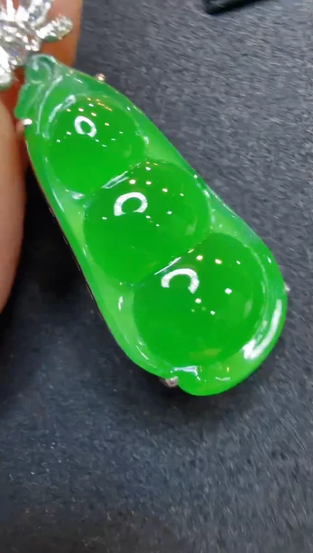 吊坠(不含链)18K金镶嵌翡翠多样性团购发一件