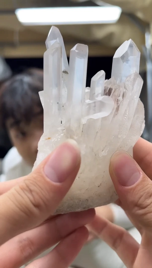 未镶嵌水晶大型摆件（非配饰）水晶 624+亚克力支架