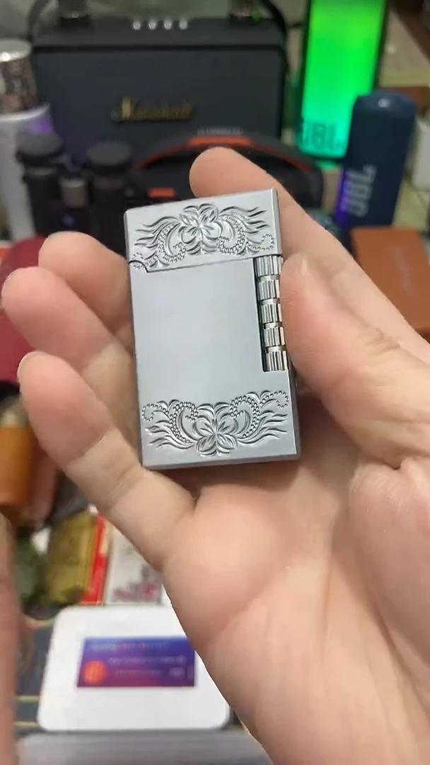 瓷片闪购商品 如图所示