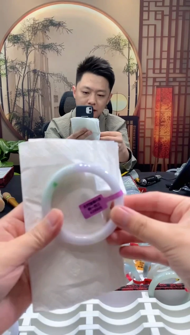 未镶嵌手镯翡翠000051880