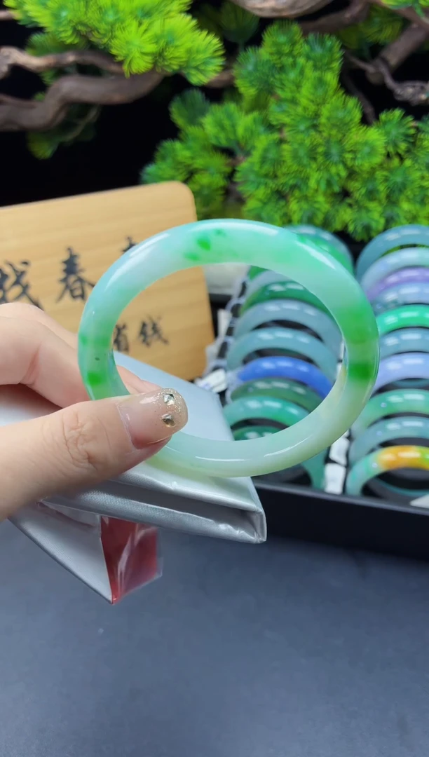 未镶嵌手镯翡翠A57