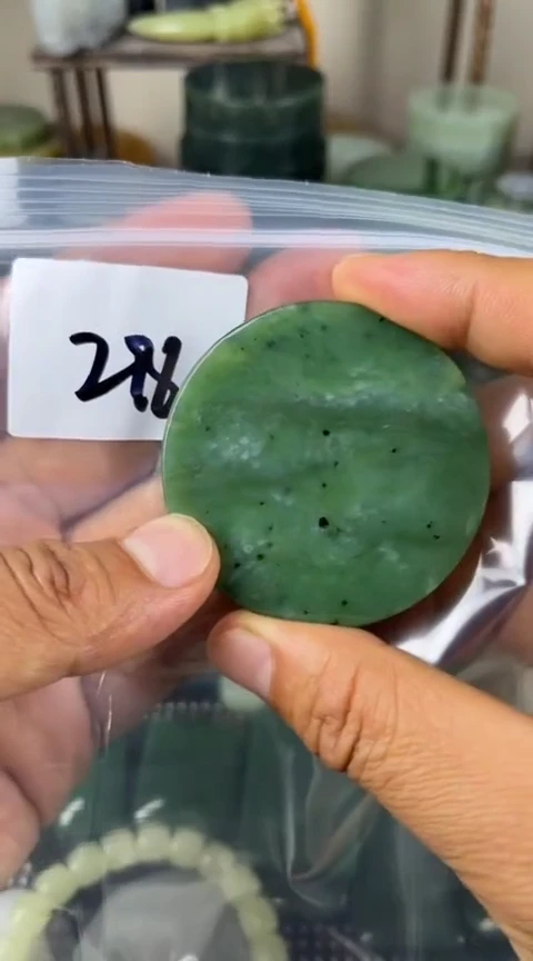 和田玉未镶嵌珠宝半成品镯芯