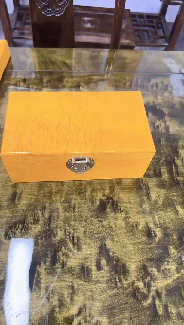 乌木类端景台金丝楠首饰盒