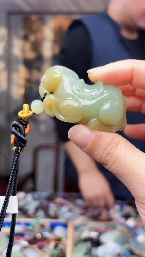 【闪购商品】和田玉颈饰未镶嵌拍一发一