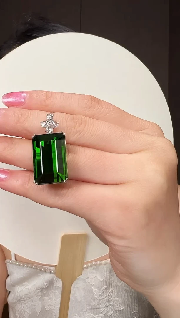 吊坠(不含链)18K金镶嵌碧玺8【主石24.6ct】