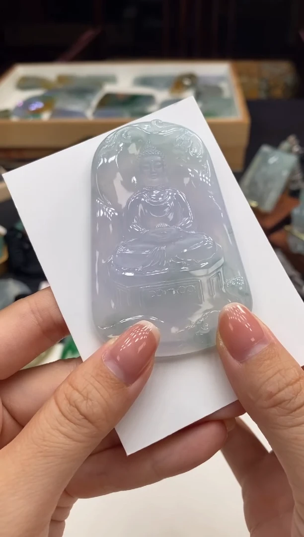 颈饰未镶嵌翡翠大日