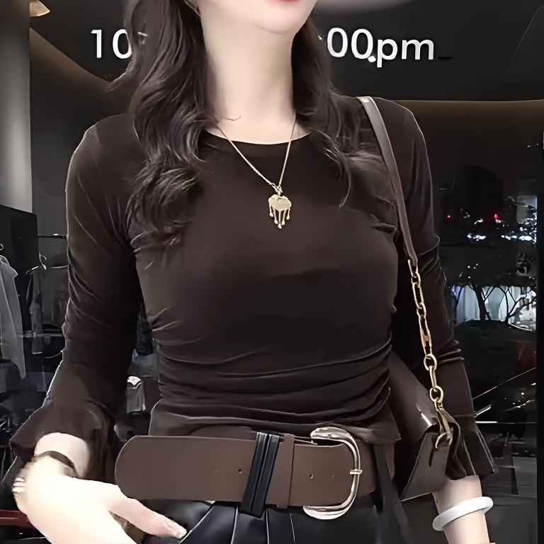 2025早秋新款圆领蕾丝拼接长袖t恤女修身显瘦内搭打底衫露背上衣