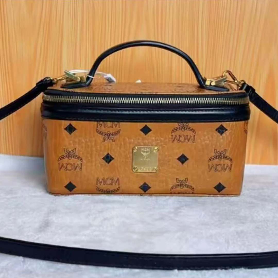 99新 MCM  MCM盒子包/许可