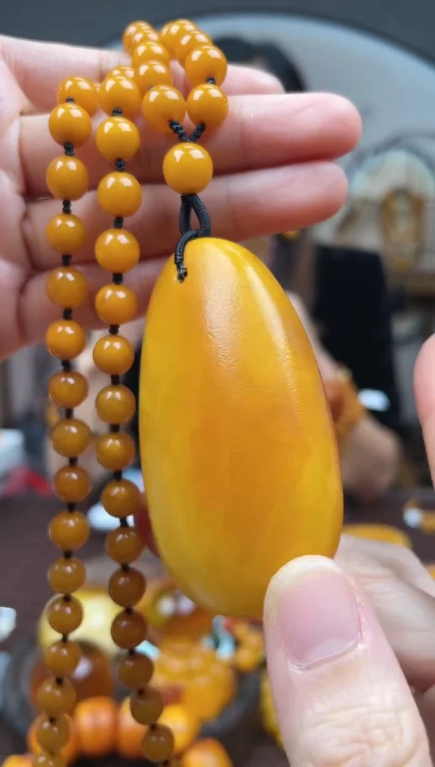 【闪购商品】琥珀裸石未镶嵌首饰 假1赔4 （多样性发货1件