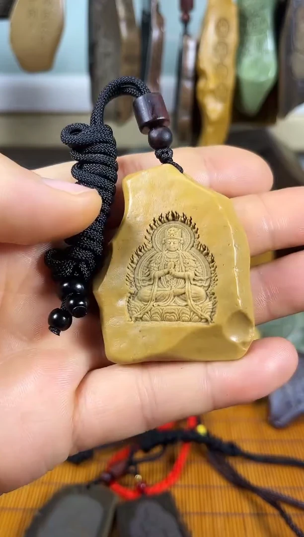 原石雕刻手把件  默认打孔穿绳96