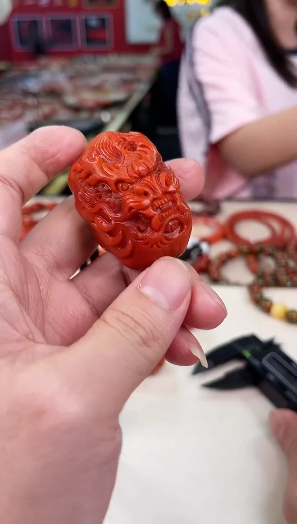 未镶嵌龙手把南红玛瑙一个/条