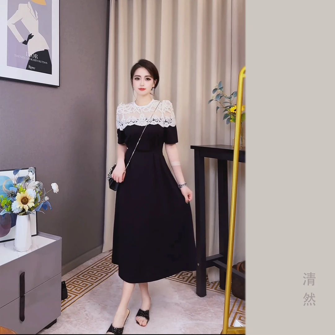 2025夏季新款高级感法式气质蕾丝拼接小黑裙遮肚显瘦A字连衣裙