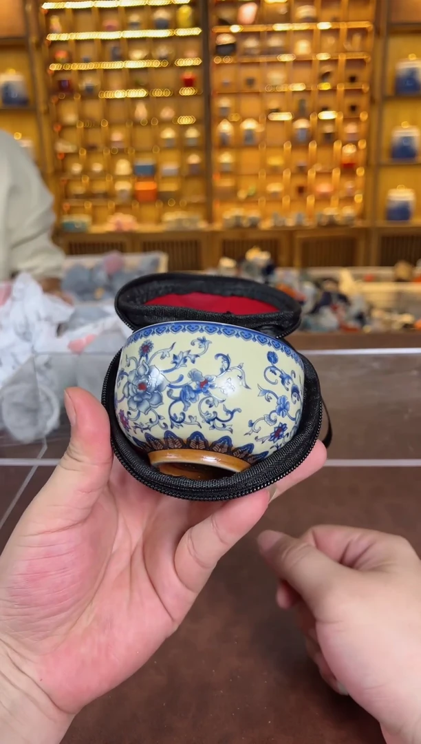 瓷片青花黄汝铜钱杯带包