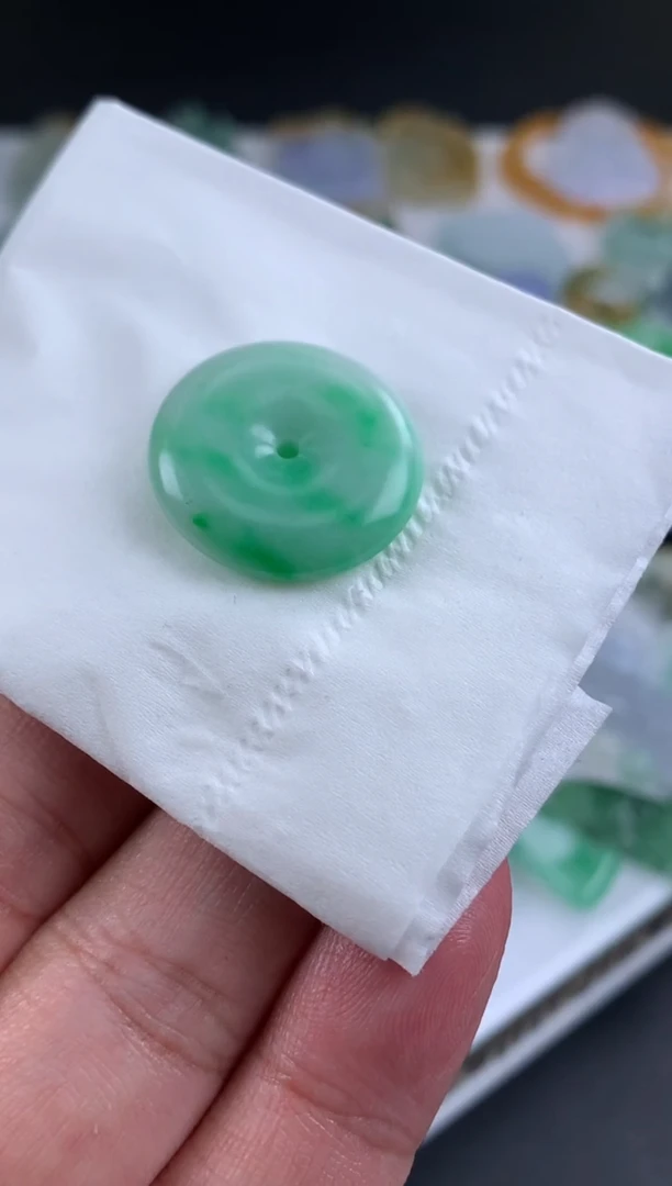 【闪购商品】定制翡翠未镶嵌翡翠