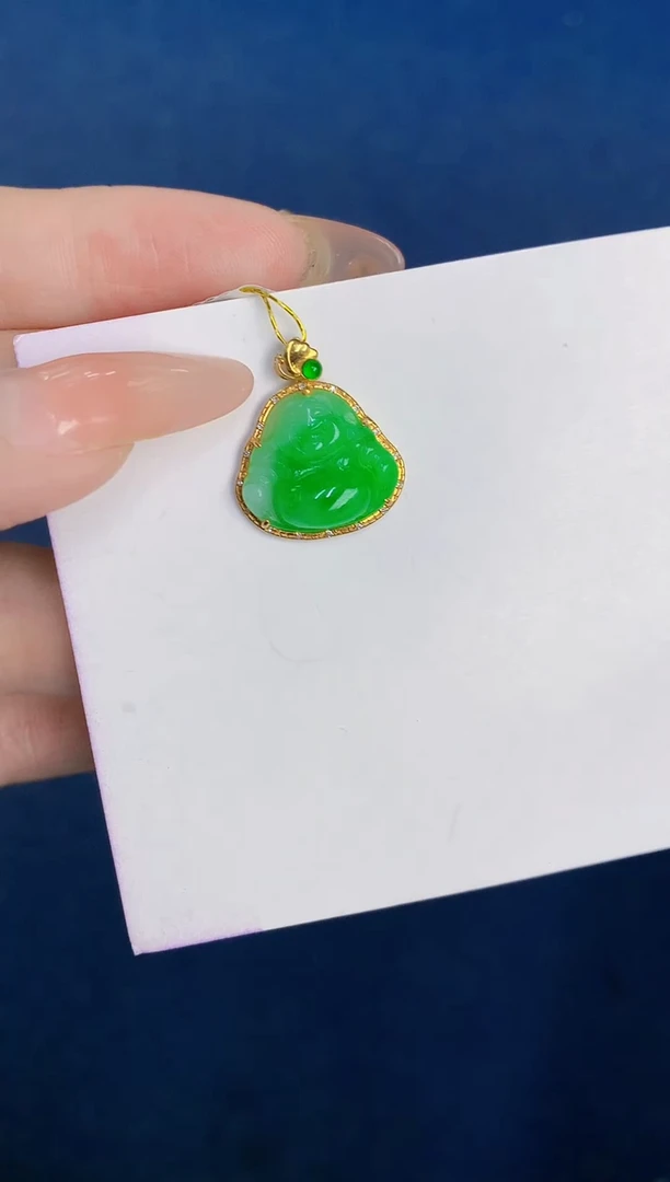 颈饰18K金镶嵌翡翠缅甸天然翡翠A货