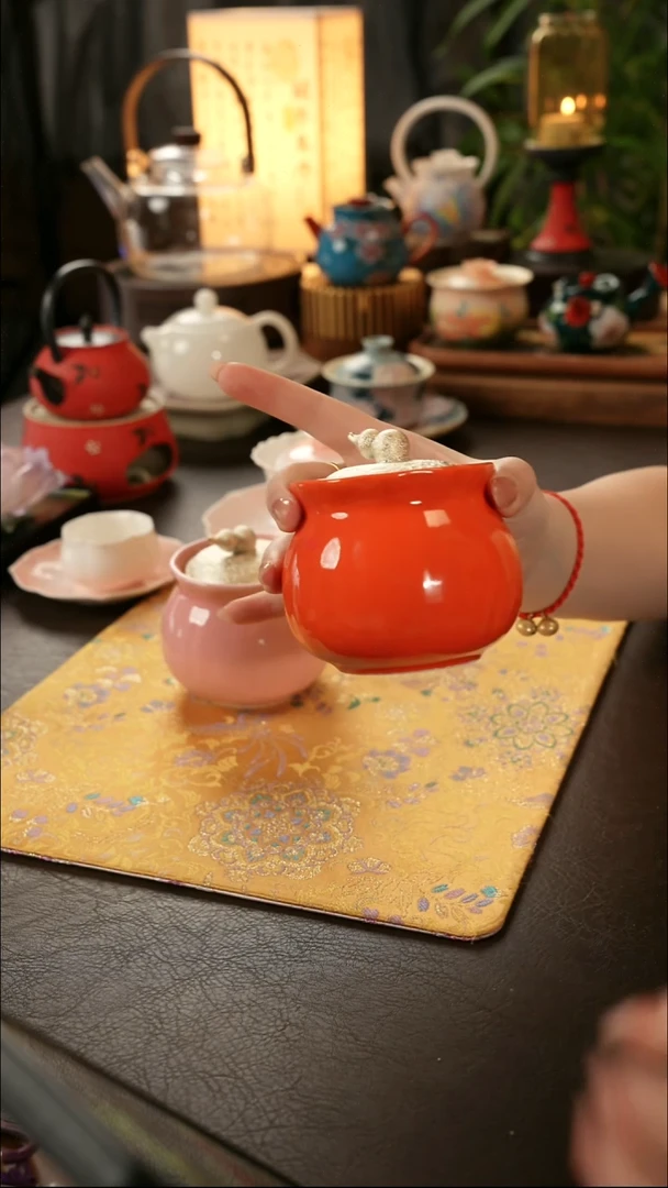 陶瓷茶具红色柿子茶叶罐