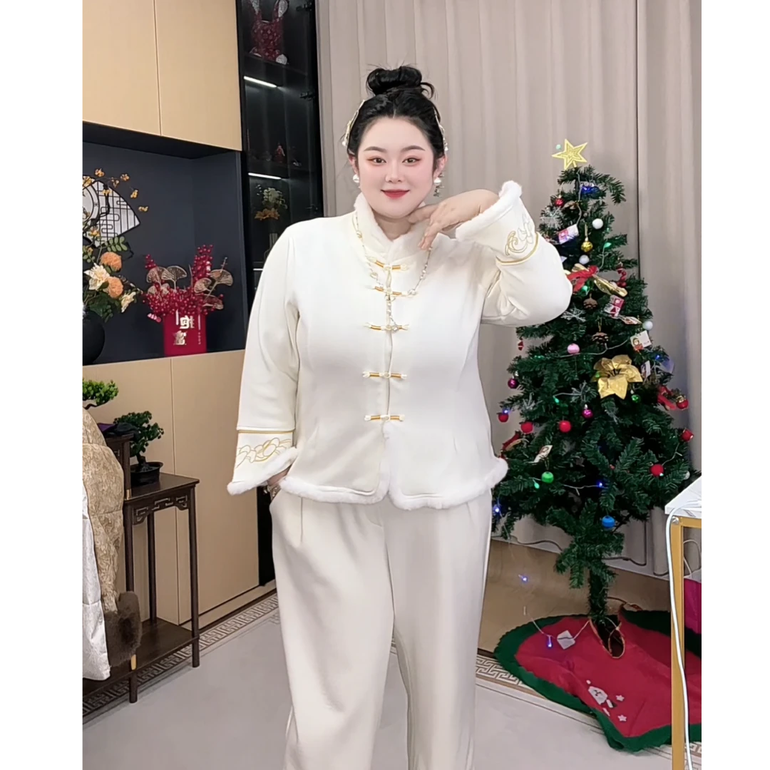 胖小旭【温婉质感】2025冬新款加绒加厚微收腰刺绣盘扣两件套