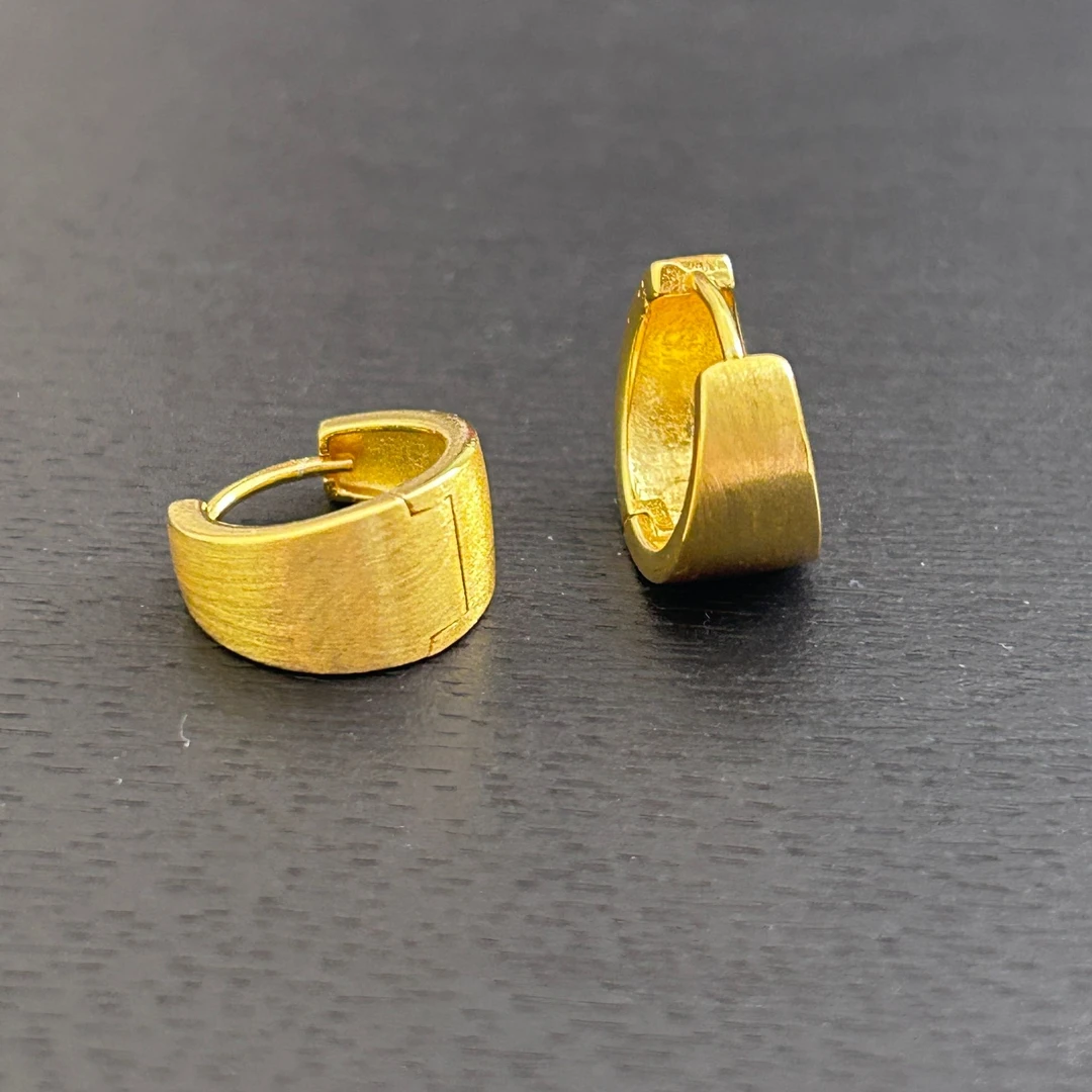 925银耳饰 【店长专享】925银拉丝几何耳扣YE1013